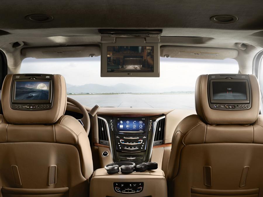  Cadillac Escalade Platinum 2015 года  (фото 4 из 11)